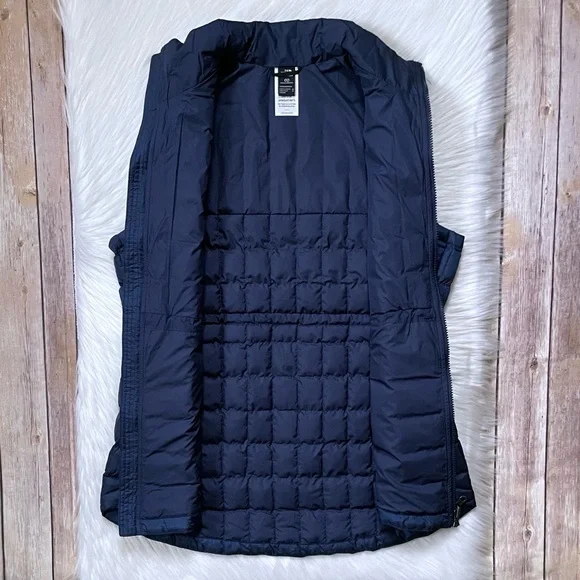 The North Face Women’s ThermoBall Insulated Vest In Summit Navy - Picture 4 of 9